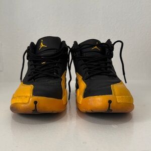 Jordan Men's Sneakers in Black and Yellow